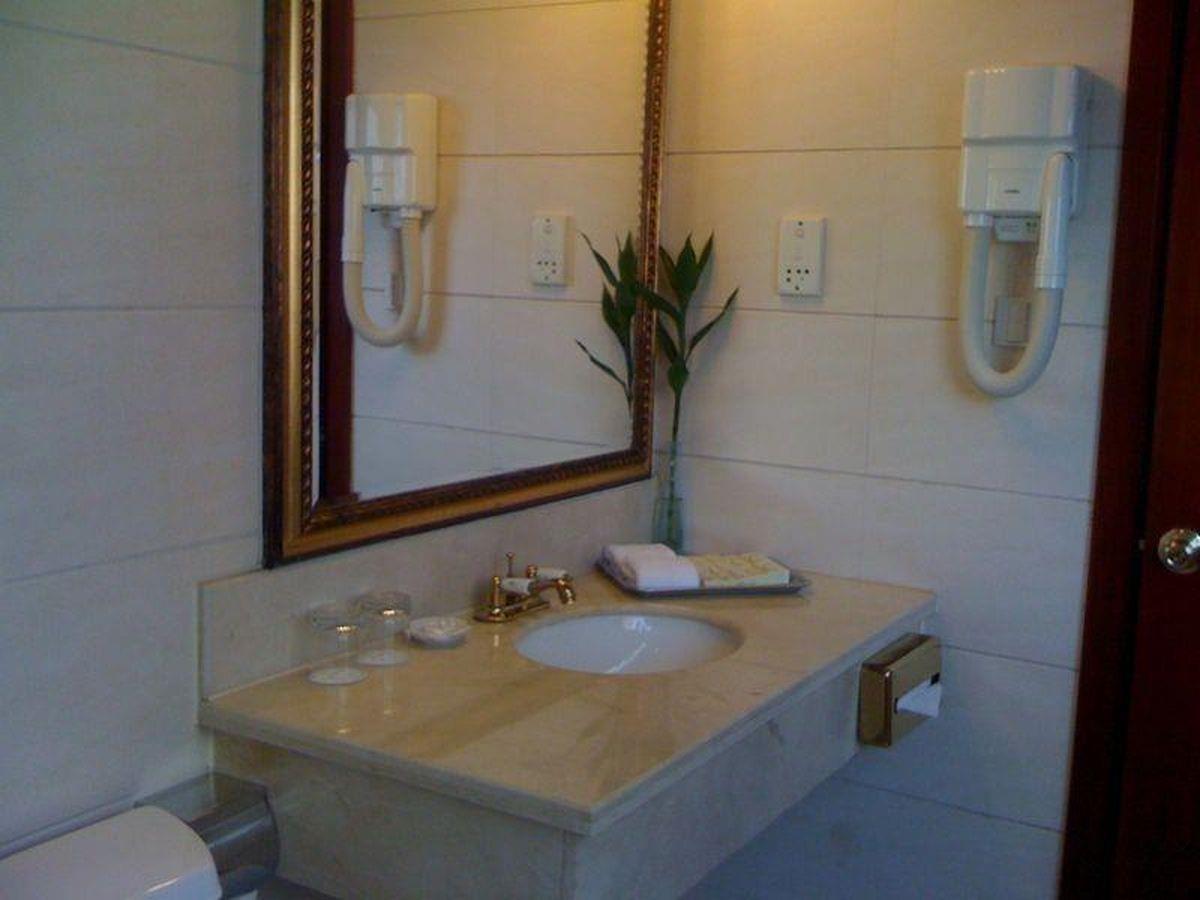 New East Asia Hotel Şanghay Dış mekan fotoğraf